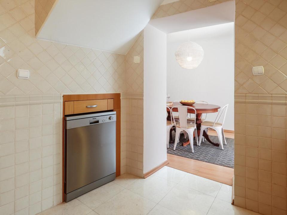 Lisbon Alfama Terrace Apartment Bagian luar foto